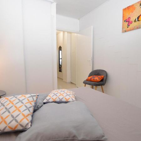 Cozy Apartment In Propriano With Kitchen Buitenkant foto