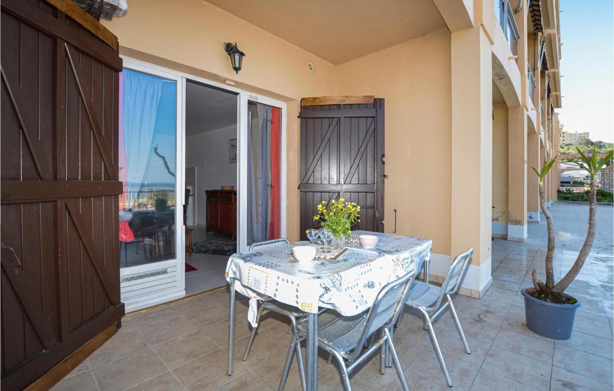 Cozy Apartment In Propriano With Kitchen Buitenkant foto